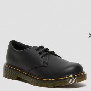 Dr Martens Cavendish Black Leather Flats Youth Junior size 1 Lace Up Loafer NWOT